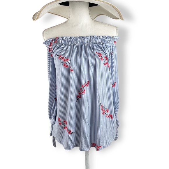 Stitchfix OLIVE & OAK Evanine Off Shoulder Knit Top M Blue Floral - Picture 3 of 4